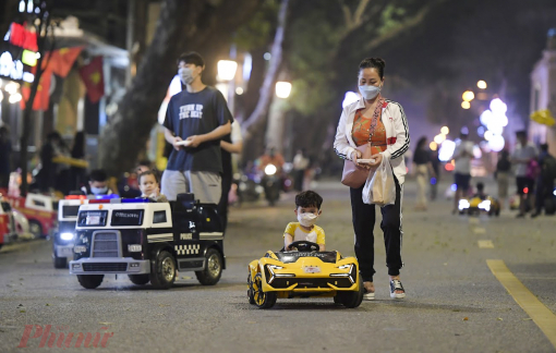 Tất cả người dân ở khu vực cấp độ dịch 3, 4 phải đeo khẩu trang nơi công cộng