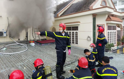 Quán karaoke bị cháy ở Bình Dương có 3 tầng với 30 phòng hát