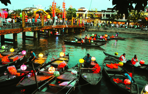 Một ngày ghé hai thành phố