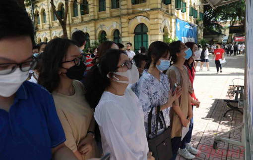 Xét tuyển đại học 2022: Thí sinh chưa nộp lệ phí xét tuyển trực tuyến vẫn được nhập học