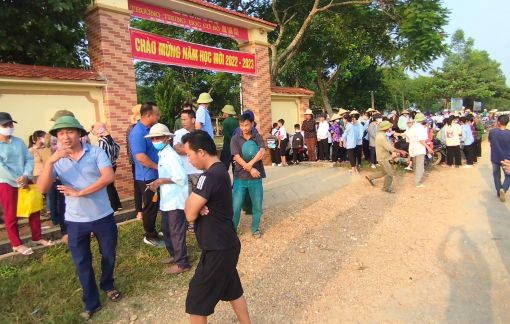 Không đồng tình sáp nhập trường, phụ huynh không cho con em đến lớp
