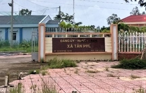 Cà Mau: 4 nguyên cán bộ xã bị khởi tố