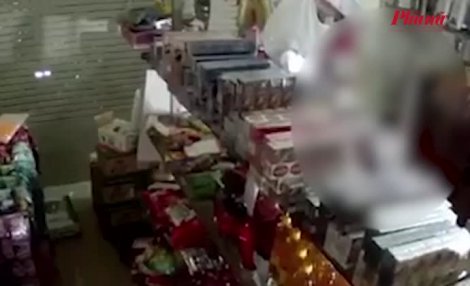 Ghen tuông, người chồng chém đứt lìa 2 cánh tay của vợ