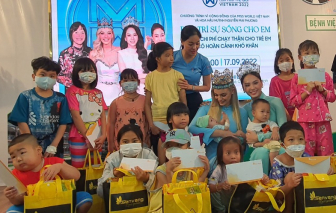 Hoa hậu Thế giới Việt Nam Huỳnh Nguyễn Mai Phương thực hiện chương trình "Duy trì sự sống cho em"