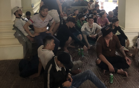 Hàng chục người lại tháo chạy khỏi casino ở Campuchia về cửa khẩu Mộc Bài