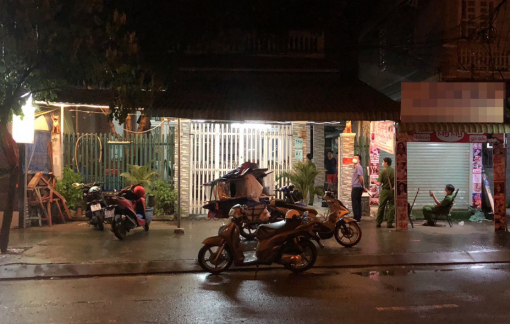 Nam thanh niên bị đâm chết trong quán cà phê võng