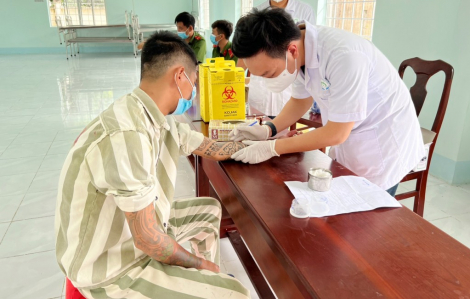 Kiên Giang: Khám sàng lọc bệnh cho hơn 500 người bị tạm giữ, tạm giam, phạm nhân