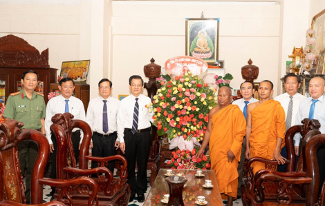 Tỉnh An Giang chúc mừng lễ Sene Dolta của đồng bào Khmer