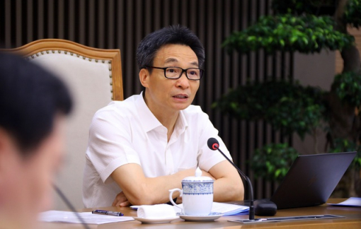 Phó thủ tướng: Phải có đủ thuốc tốt, giá hợp lý nhất cho người dân
