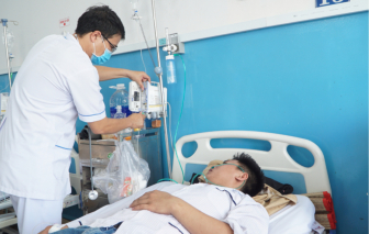 1.500 túi dịch truyền điều trị sốt xuất huyết về Việt Nam