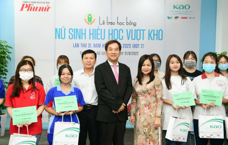 Mong các em vững tin trên hành trình tri thức