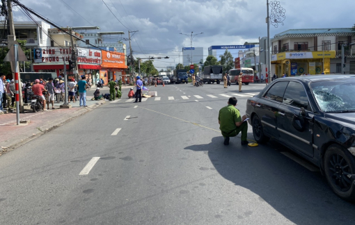 Ô tô hết hạn kiểm định, vượt đèn đỏ gây tai nạn chết người