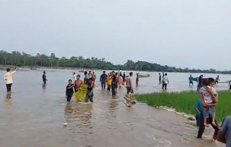 Chìm phà ở Bangladesh, hơn 20 phụ nữ và trẻ em thiệt mạng, hàng chục người mất tích
