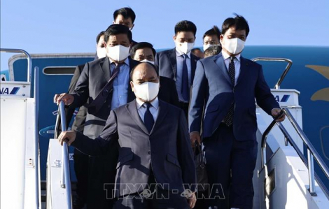 Chủ tịch nước Nguyễn Xuân Phúc tới Tokyo, bắt đầu dự Lễ Quốc tang cố Thủ tướng Nhật Bản Abe Shinzo