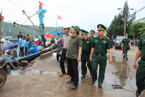 Bình Định khẩn trương ứng phó với bão số 4