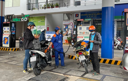 TPHCM kiến nghị điều chỉnh giá xăng dầu đúng chu kỳ, bất kể thứ Bảy, Chủ nhật