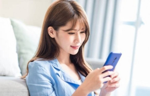 Phải làm sao khi người đang chung sống với tôi thường lên mạng tìm bạn tâm sự?