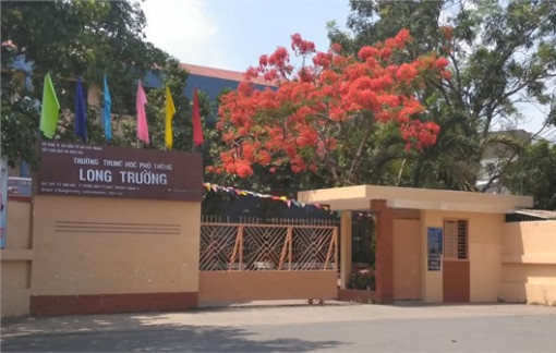 Trường THPT Long Trường báo cáo vụ học sinh gọi người lạ vào trường đánh bạn
