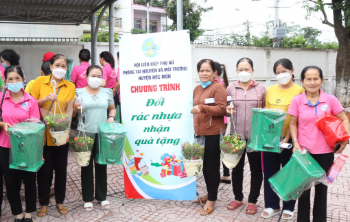 Phụ nữ cùng hành động vì môi trường, giúp nhau khởi nghiệp