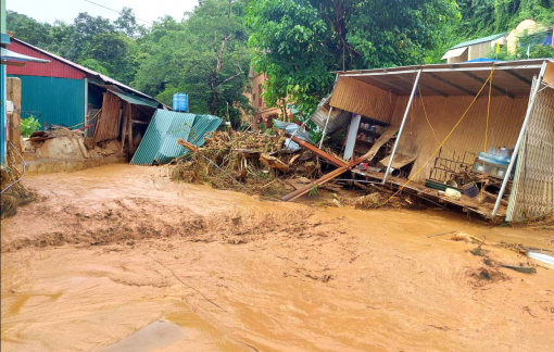 Tan hoang Kỳ Sơn sau lũ quét