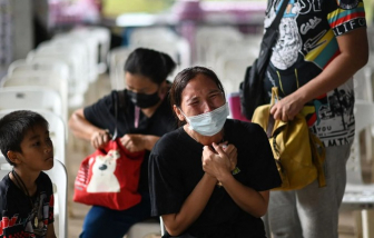 Vụ thảm sát nhà trẻ ở Thái Lan: Đau đớn, ngã quỵ gọi tên con