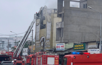Khởi tố 2 cán bộ công an liên quan vụ cháy quán karaoke An Phú khiến 32 người chết