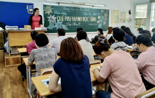"Hiệu trưởng không biết thu chi của Ban đại diện cha mẹ học sinh thì đừng làm hiệu trưởng"
