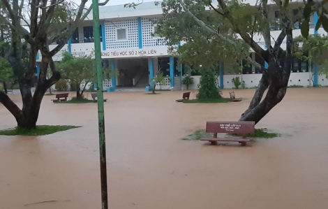 Ngập lụt do mưa lớn, 29 trường tại Đà Nẵng cho học sinh nghỉ học