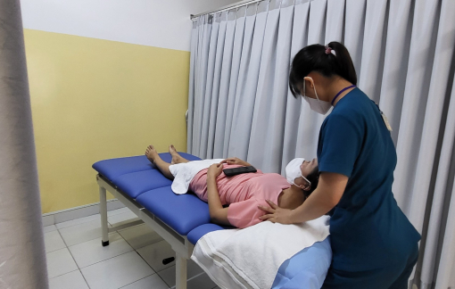 Sợ hậu COVID-19, người phụ nữ mắc bệnh phổ biến của dân văn phòng
