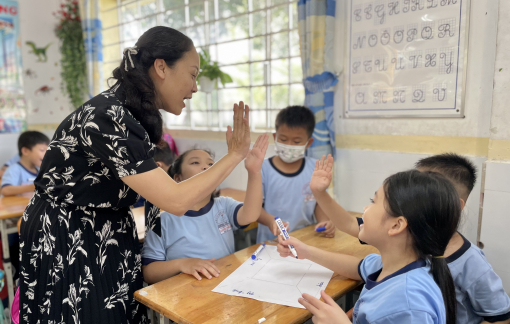 Học sinh học nhẹ nhàng, phụ huynh lại "lo quýnh"