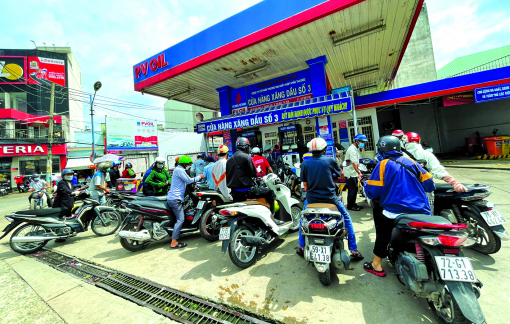 Năm nguyên nhân khiến thiếu hụt xăng dầu