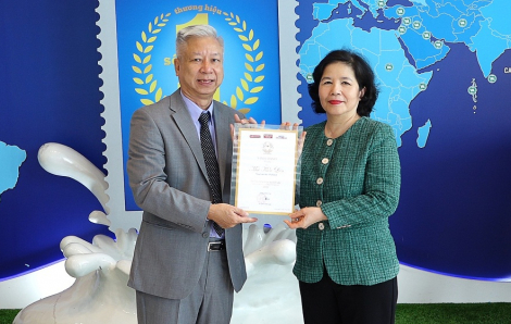 Vinamilk tiếp tục dẫn đầu Top 10 thương hiệu mạnh Việt Nam, CEO Mai Kiều Liên được vinh danh Doanh nhân xuất sắc 2022