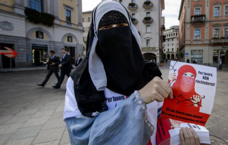 Thụy Sĩ: Phụ nữ bị phạt tiền nếu đeo mạng che mặt ra phố