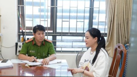 Tina Dương livestream thu được 68 triệu đồng, nộp cho công an để khắc phục hậu quả