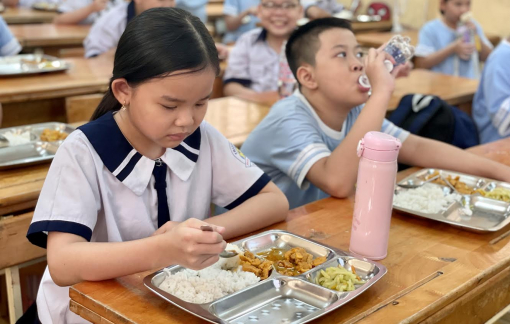 TPHCM yêu cầu giám sát chất lượng, giá thành bữa ăn học sinh