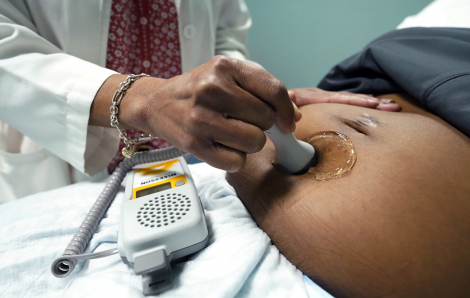 COVID-19 liên quan đến sự gia tăng số ca tử vong trên phụ nữ mang thai tại Mỹ