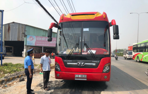 Đề nghị Công an TPHCM lập chuyên đề xử lý “xe dù, bến cóc”