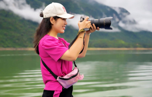 Nữ nhiếp ảnh gia Helena Vân: “Tôi đi để thấy đất nước mình quá đẹp”