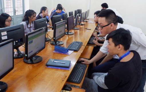 Quy định đấu thầu máy tính ban hành quá muộn, các trường than trở tay không kịp