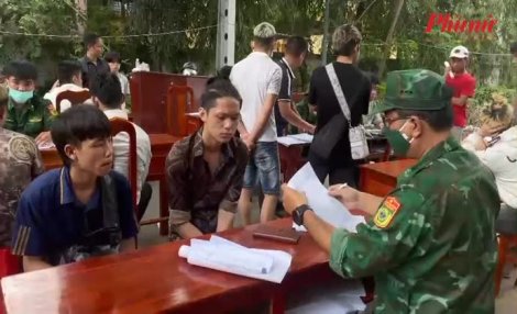 Hàng ngàn công dân Việt Nam “bị lừa” sang Campuchia được đưa về nước