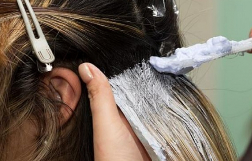 Thuốc duỗi tóc có liên hệ đến nguy cơ ung thư tử cung