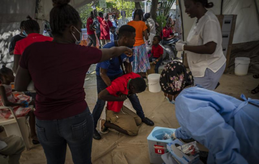 Số ca mắc bệnh tả và tử vong tràn ngập Haiti