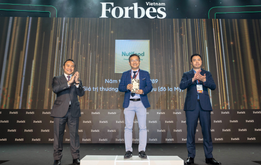Nutifood được Forbes vinh danh Top 25 Thương hiệu F&B dẫn đầu thị trường 2022