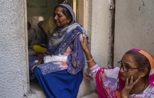 Sau thảm họa sập cầu ở Ấn Độ: "7 người trong nhà đã chết, còn 1 mình tôi phải sống sao?"