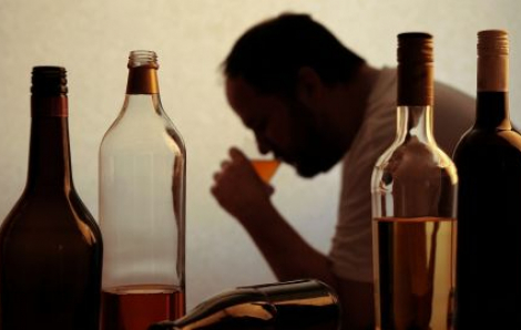 Mỹ: 20% người lớn tử vong do uống rượu quá mức