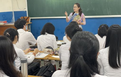 Giáo viên than "cháy" giáo án liên tục trong chương trình mới