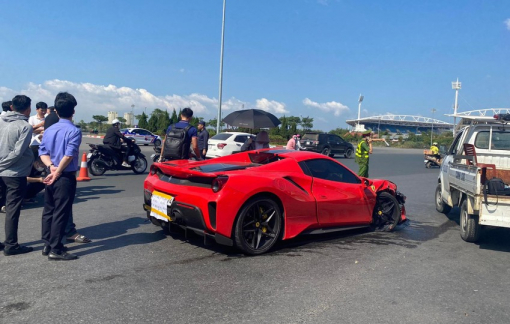 Tài xế Ferrari gây tai nạn chết người ra đầu thú