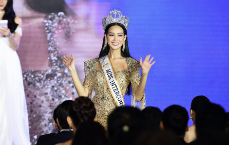 BTC phản hồi vị trí giám khảo gây tranh cãi của Bảo Ngọc tại Hoa hậu Việt Nam 2022