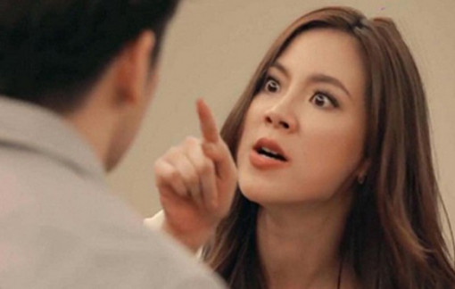 Vợ tôi luôn ngọt ngào với người ngoài, nhưng lại hung dữ với chồng con