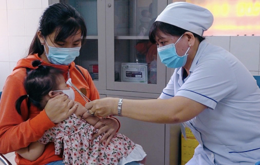 TPHCM kiến nghị Bộ Y tế sớm cung cấp vắc xin còn thiếu